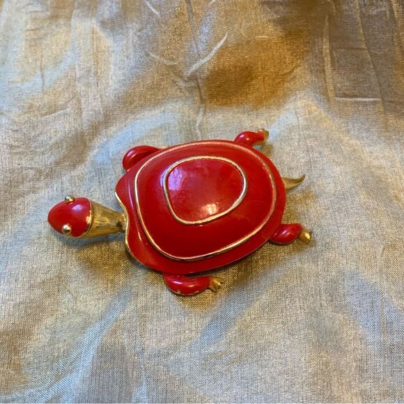Vintage Enamel & Gold Metal Turtle Tortoise Brooch Pin - Picture 7 of 7